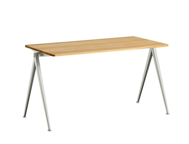 Pyramid Table 01 - Hay