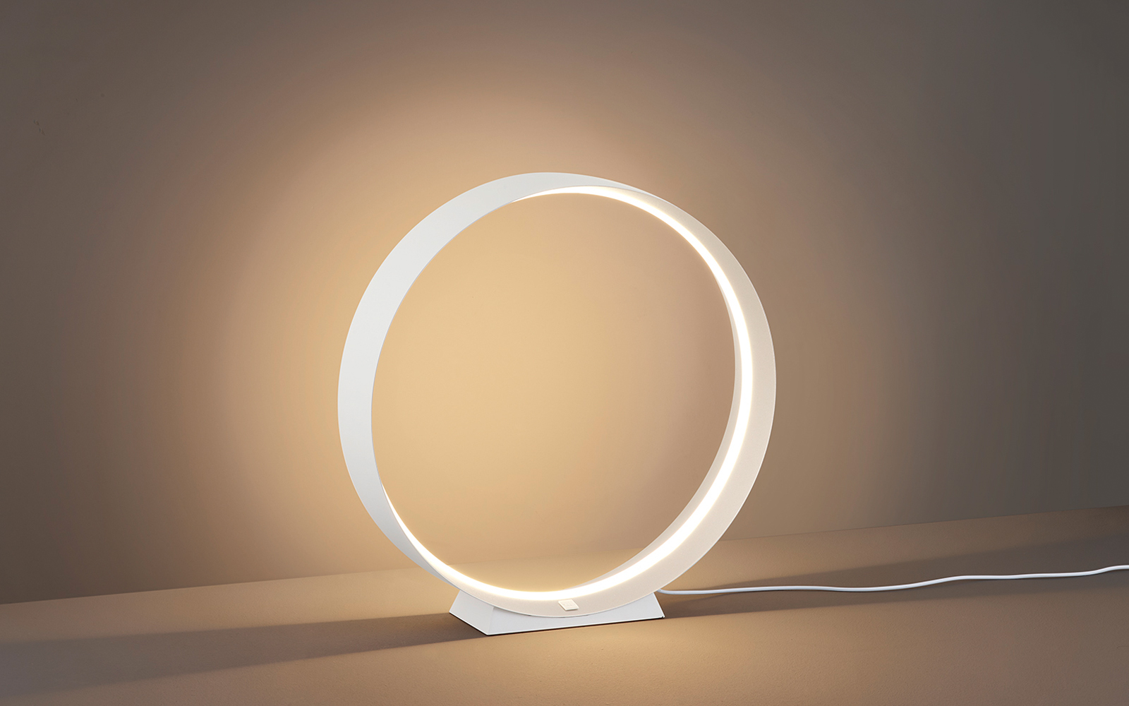 Loop bordlampe